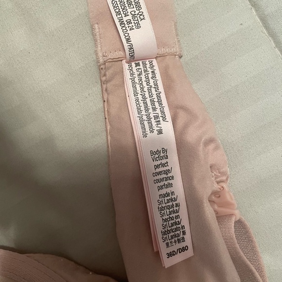 Victoria's Secret Pink Perfect Coverage Bra - Picture 4 of 7
